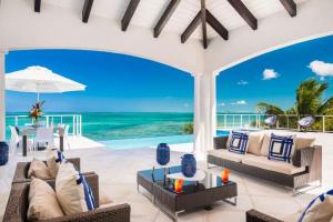 vacation-rental-photo_turks-and-caicos_tnc-mjn_villa-maryjane_mjnver01_desktop